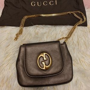 Gucci cross body purse